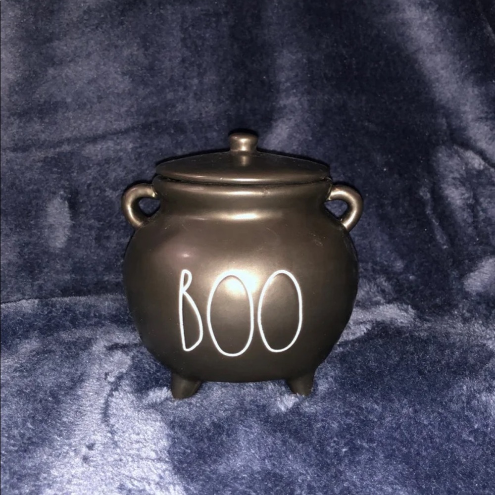 ❌SOLD❌HTF Rae Dunn mini Boo cauldron
